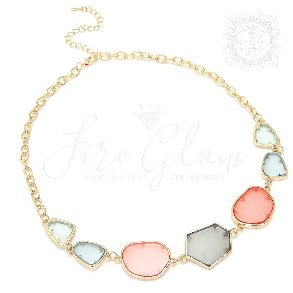 Multicolor Resin Pendant Necklace Gold Tone